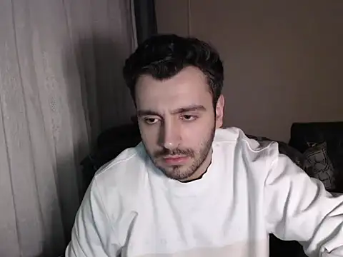 handsomeee04 online show from February 2026 10:46:02 PM