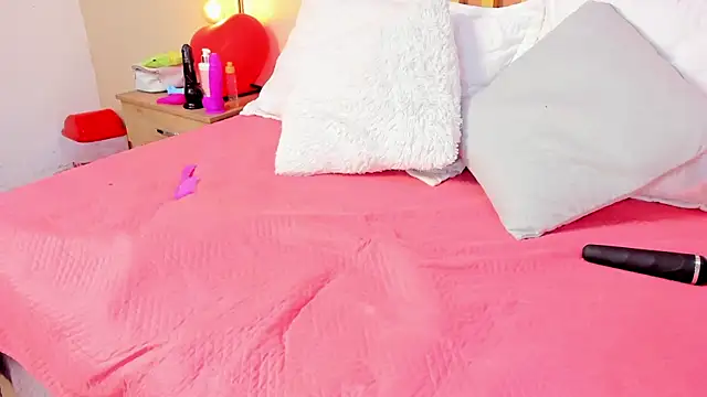 Nicole Angels  online show from February 2026 07:43:01 PM