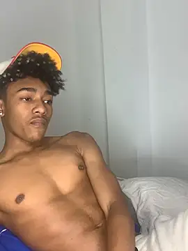 Snapshot of Boy_cock18 chatting on January 2025 02:15:02 AM Boy cock18 online show from January 2025 02:15:02 AM