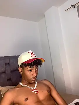 Snapshot of Boy_cock18 chatting on January 2025 09:03:01 AM Boy cock18 online show from January 2025 09:03:01 AM