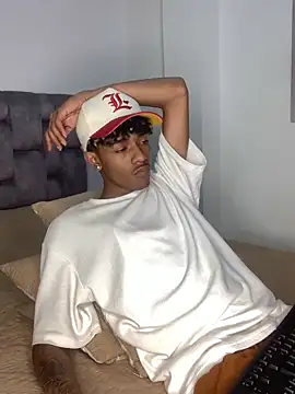 Snapshot of Boy_cock18 chatting on January 2025 07:28:01 AM Boy cock18 online show from January 2025 07:28:01 AM