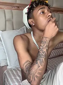 Snapshot of Boy_cock18 chatting on February 2025 06:01:01 PM Boy cock18 online show from February 2025 06:01:01 PM