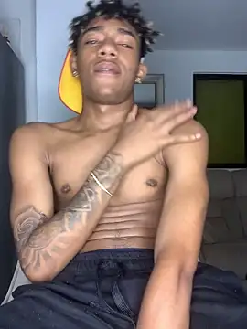 Snapshot of Boy_cock18 chatting on February 2025 11:42:02 AM Boy cock18 online show from February 2025 11:42:02 AM