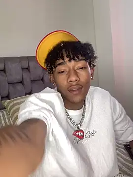 Snapshot of Boy_cock18 chatting on February 2025 05:29:01 PM Boy cock18 online show from February 2025 05:29:01 PM