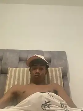 Snapshot of Boy_cock18 chatting on February 2025 01:00:01 AM Boy cock18 online show from February 2025 01:00:01 AM