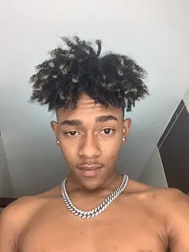 Snapshot of Boy_cock18 chatting on February 2025 09:37:02 PM Boy cock18 online show from February 2025 09:37:02 PM