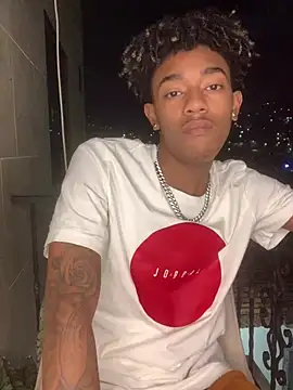 Snapshot of Boy_cock18 chatting on March 2025 05:57:02 AM Boy cock18 online show from March 2025 05:57:02 AM