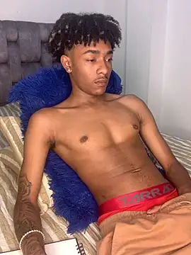 Snapshot of Boy_cock18 chatting on March 2025 01:32:01 AM Boy cock18 online show from March 2025 01:32:01 AM