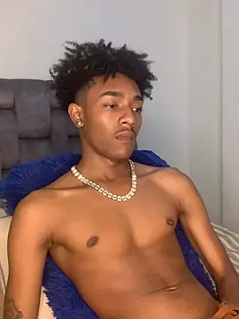 Snapshot of Boy_cock18 chatting on March 2025 04:14:02 AM Boy cock18 online show from March 2025 04:14:02 AM