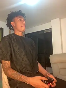 Snapshot of Boy_cock18 chatting on September 2025 06:46:01 AM Boy cock18 online show from September 2025 06:46:01 AM