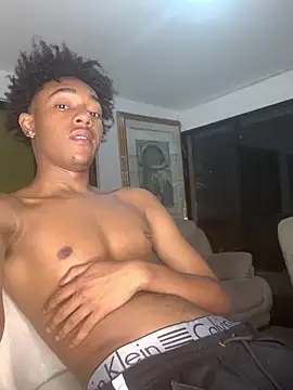 Snapshot of Boy_cock18 chatting on September 2025 05:23:02 AM Boy cock18 online show from September 2025 05:23:02 AM