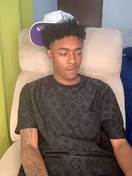 Snapshot of Boy_cock18 chatting on October 2025 06:57:01 AM Boy cock18 online show from October 2025 06:57:01 AM