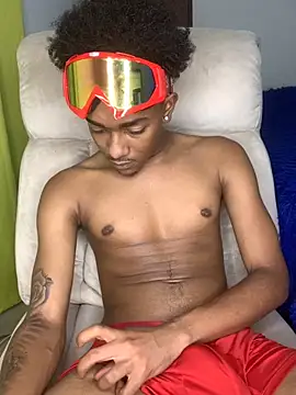 Snapshot of Boy_cock18 chatting on October 2025 06:09:01 PM Boy cock18 online show from October 2025 06:09:01 PM