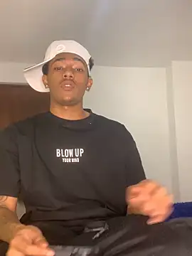 Snapshot of Boy_cock18 chatting on November 2025 07:53:01 AM Boy cock18 online show from November 2025 07:53:01 AM