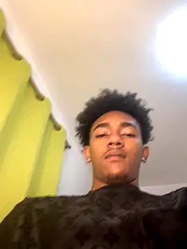 Snapshot of Boy_cock18 chatting on November 2025 09:46:01 AM Boy cock18 online show from November 2025 09:46:01 AM