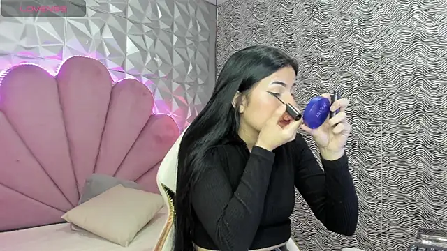 Snapshot of morgan_reds chatting on February 2025 03:43:02 AM morgan reds online show from February 2025 03:43:02 AM