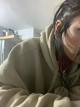 Snapshot of lauuraww chatting on March 2025 05:50:02 AM lauuraww online show from March 2025 05:50:02 AM