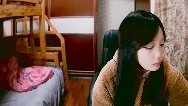 Snapshot of lulu-2002 chatting on January 2025 01:19:01 PM lulu-2002 online show from January 2025 01:19:01 PM