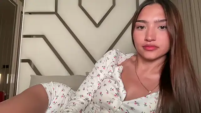 MilenaMilven online show from October 2025 05:55:02 PM