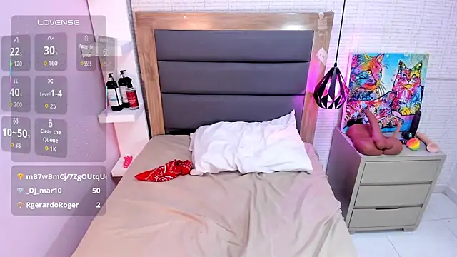 Snapshot of LOLAMAXI chatting on February 2026 06:40:02 AM LOLAMAXI online show from February 2026 06:40:02 AM