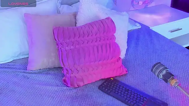 Snapshot of Iliy__ chatting on February 2025 02:46:01 PM Iliy online show from February 2025 02:46:01 PM