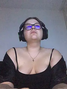 Snapshot of Charlotte_Ros chatting on October 2025 09:16:02 PM Charlotte Ros online show from October 2025 09:16:02 PM