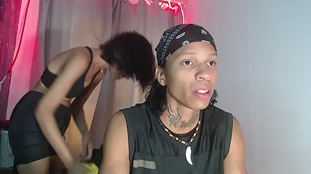 Snapshot of Willy_and_frozen chatting on December 2024 02:50:01 PM Willy and frozen online show from December 2024 02:50:01 PM