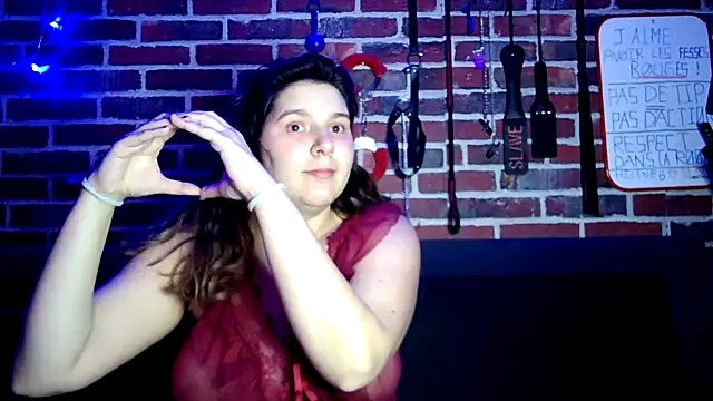 Snapshot of Heleneecesmecs2 chatting on November 2025 07:56:02 PM Heleneecesmecs2 online show from November 2025 07:56:02 PM