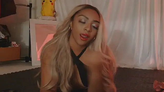 Snapshot of jaslenelovely chatting on January 2025 04:00:01 PM jaslenelovely online show from January 2025 04:00:01 PM