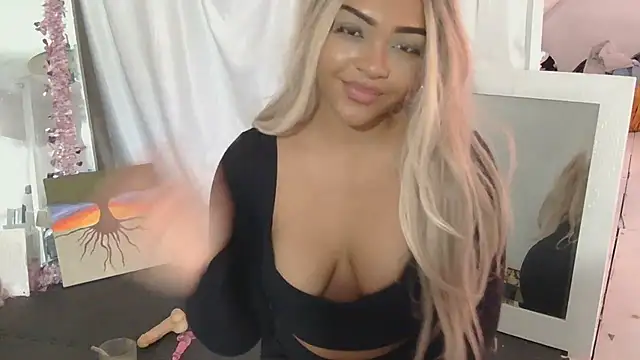 Snapshot of jaslenelovely chatting on February 2025 05:55:02 PM jaslenelovely online show from February 2025 05:55:02 PM