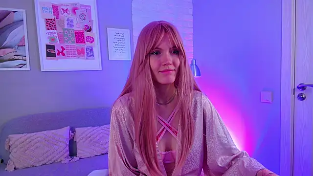 Snapshot of NellieLoyns chatting on February 2025 04:08:01 PM NellieLoyns online show from February 2025 04:08:01 PM