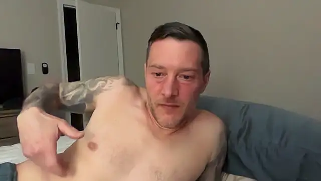 Snapshot of moon-boy chatting on February 2025 12:02:01 AM moon-boy online show from February 2025 12:02:01 AM