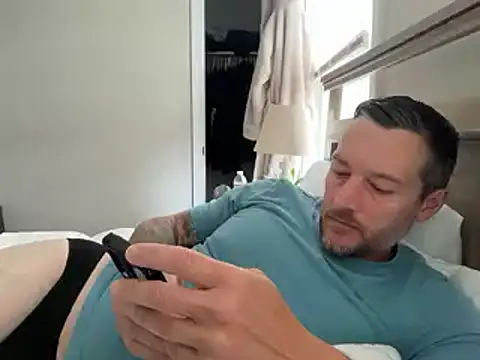 Snapshot of moon-boy chatting on October 2025 05:36:02 PM moon-boy online show from October 2025 05:36:02 PM