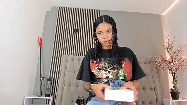 GysellHanson online show from November 2025 11:32:02 AM