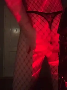 Snapshot of DiamondZar77038 chatting on January 2025 09:01:02 PM DiamondZar77038 online show from January 2025 09:01:02 PM