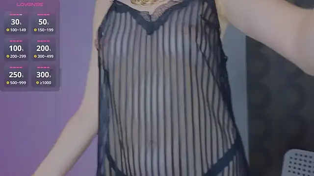 Snapshot of Cuteroxyfoxy chatting on July 2026 03:18:01 PM Cuteroxyfoxy online show from July 2026 03:18:01 PM