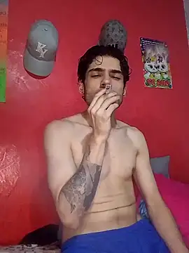 Snapshot of BlakeandRouse chatting on November 2025 01:19:02 AM BlakeandRouse online show from November 2025 01:19:02 AM