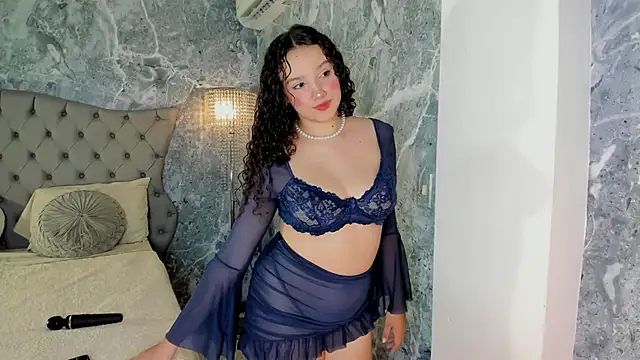 LucyLovelyy online show from January 2026 02:17:02 AM