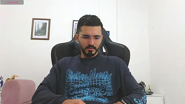 Massimoo 07 online show from October 2025 04:14:02 PM