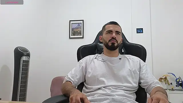 Snapshot of Massimoo_07 chatting on June 2026 07:55:02 PM Massimoo 07 online show from June 2026 07:55:02 PM