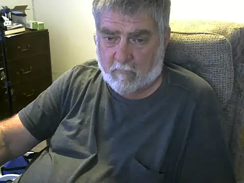 Snapshot of viejo_oso chatting on September 2025 04:01:02 AM viejo oso online show from September 2025 04:01:02 AM