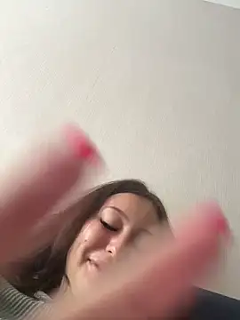 Snapshot of AndreaMood chatting on February 2026 02:20:02 AM AndreaMood online show from February 2026 02:20:02 AM