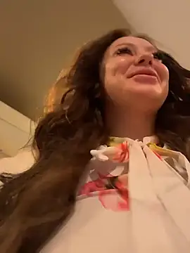 Snapshot of AndreaMood chatting on March 2026 04:03:01 AM AndreaMood online show from March 2026 04:03:01 AM