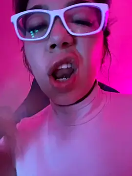 Snapshot of StarSex22 chatting on October 2025 06:14:02 AM StarSex22 online show from October 2025 06:14:02 AM