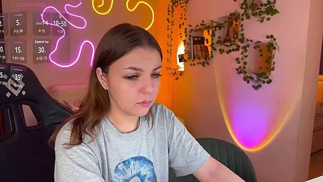 RobertAndLinela online show from November 2025 05:17:02 PM