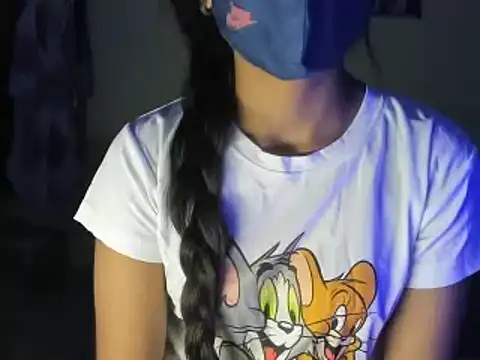 Snapshot of Somiya87 chatting on January 2025 12:17:02 AM Somiya87 online show from January 2025 12:17:02 AM