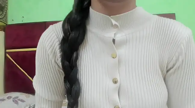 Snapshot of Somiya87 chatting on February 2025 04:10:02 PM Somiya87 online show from February 2025 04:10:02 PM