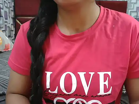 Snapshot of Somiya87 chatting on November 2025 10:15:02 PM Somiya87 online show from November 2025 10:15:02 PM