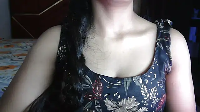 Somiya87 online show from April 2026 05:54:01 PM