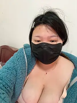 Snapshot of Happyou2 chatting on March 2025 12:11:02 PM Happyou2 online show from March 2025 12:11:02 PM